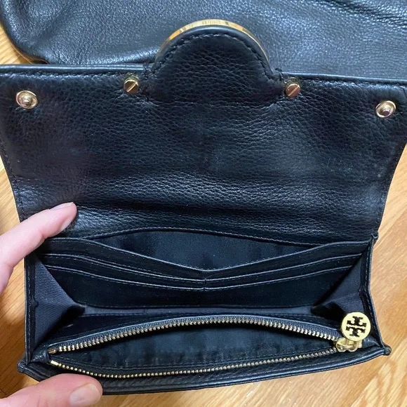 Tory Burch Amanda Tote and Wallet - Picture 8 of 8